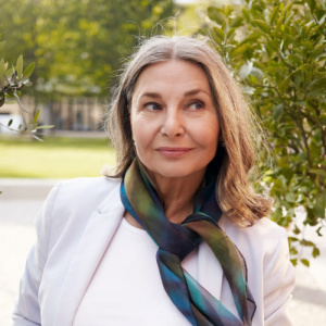 Александра Литвинова